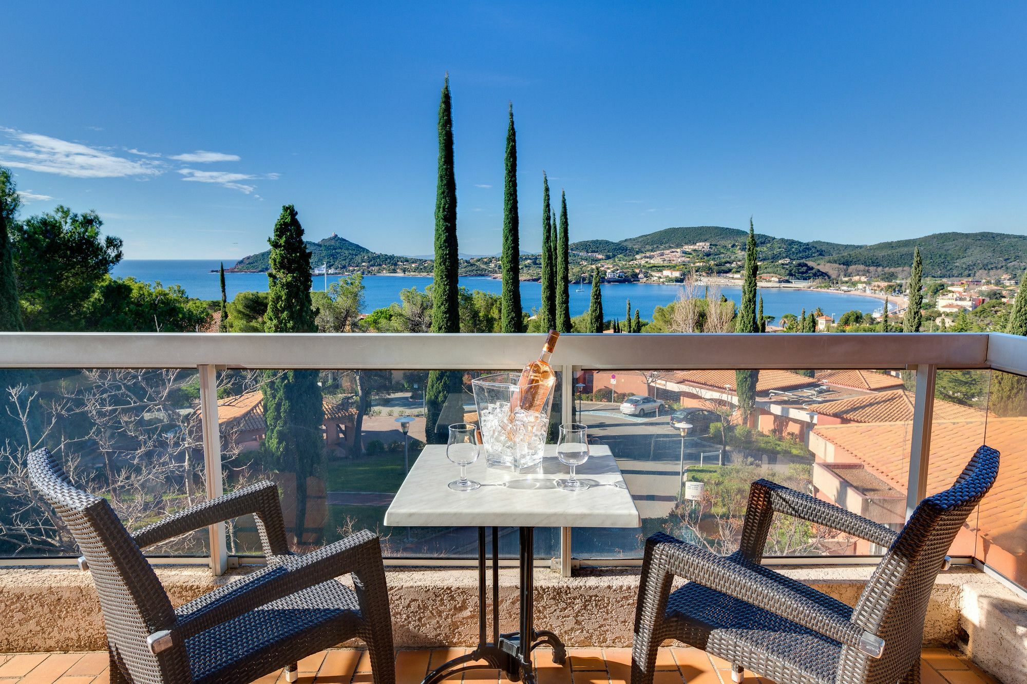 Village Club Les Mas De L'Esterel แซ็งต์-ราฟาเอล ภายนอก รูปภาพ